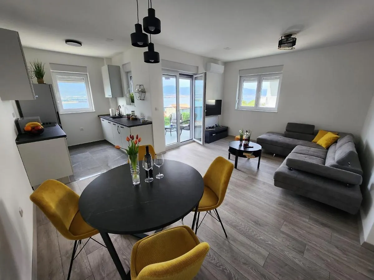 Feel Good View Apartment Trogir